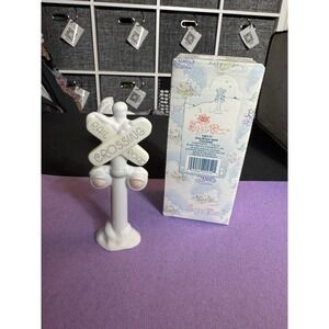 1995 Precious Moments Sugar Town RAILROAD SIGN FIGURINE #150177